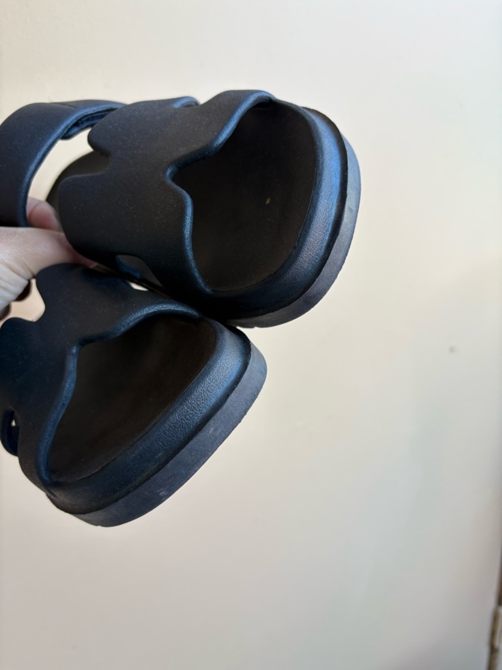 No Boundaries slide sandals - Picture 2 of 4